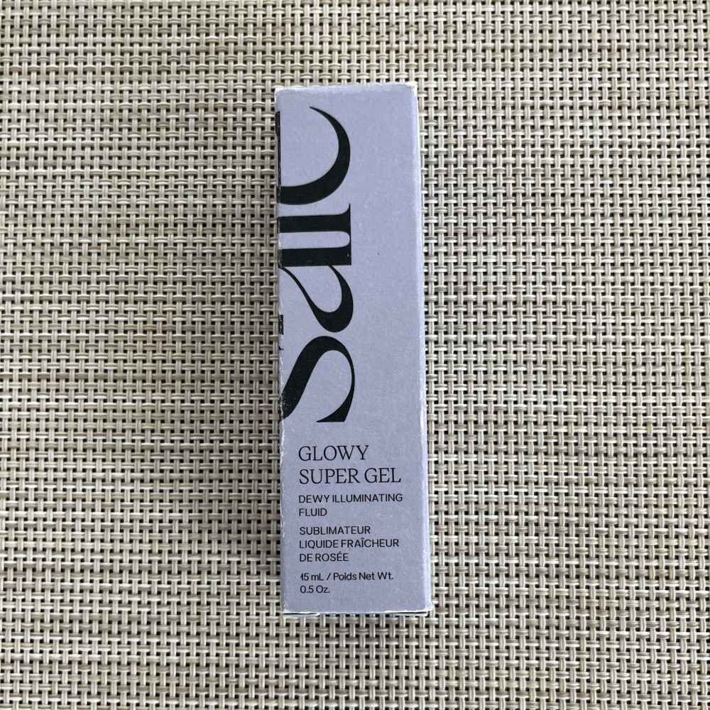 Saie Mini Glowy Super Gel Lightweight Dewy Multipurpose Illuminator in Starglow